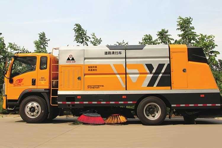 路面清扫车